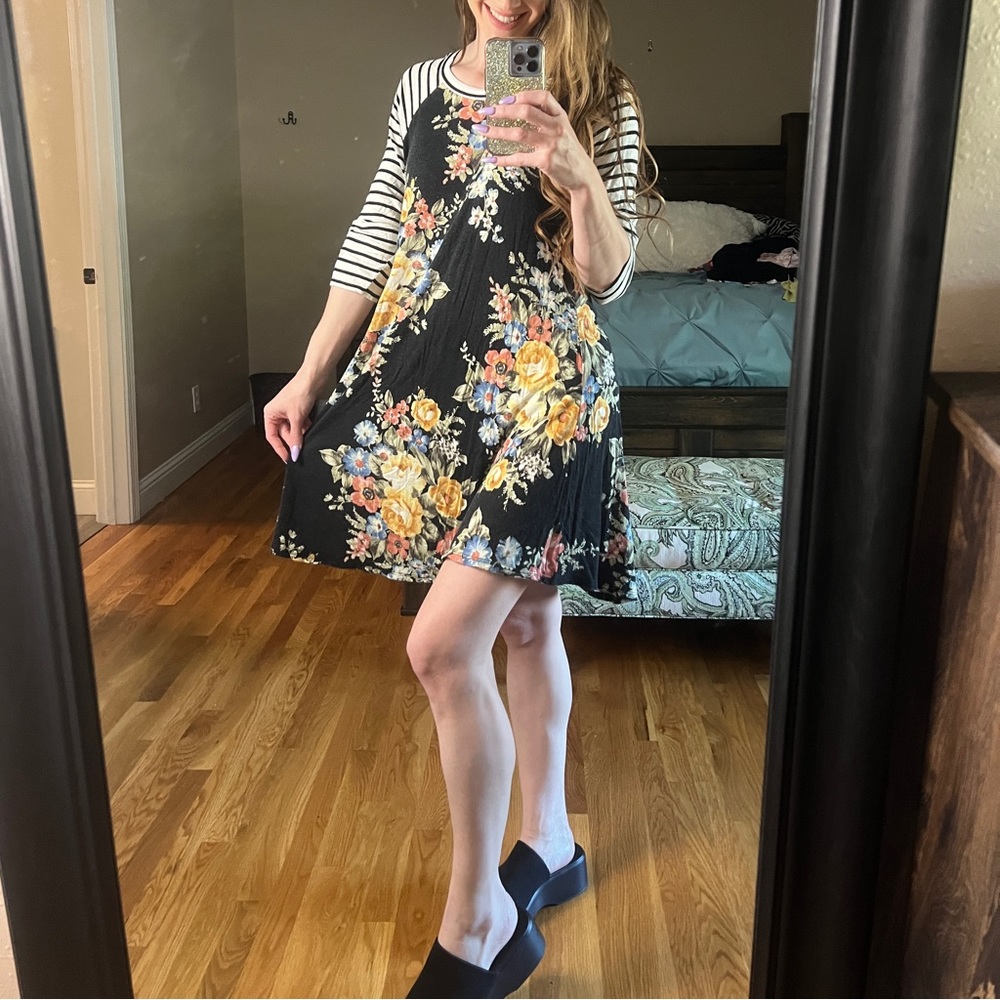 Kiki Larue size small floral/striped tshirt dress